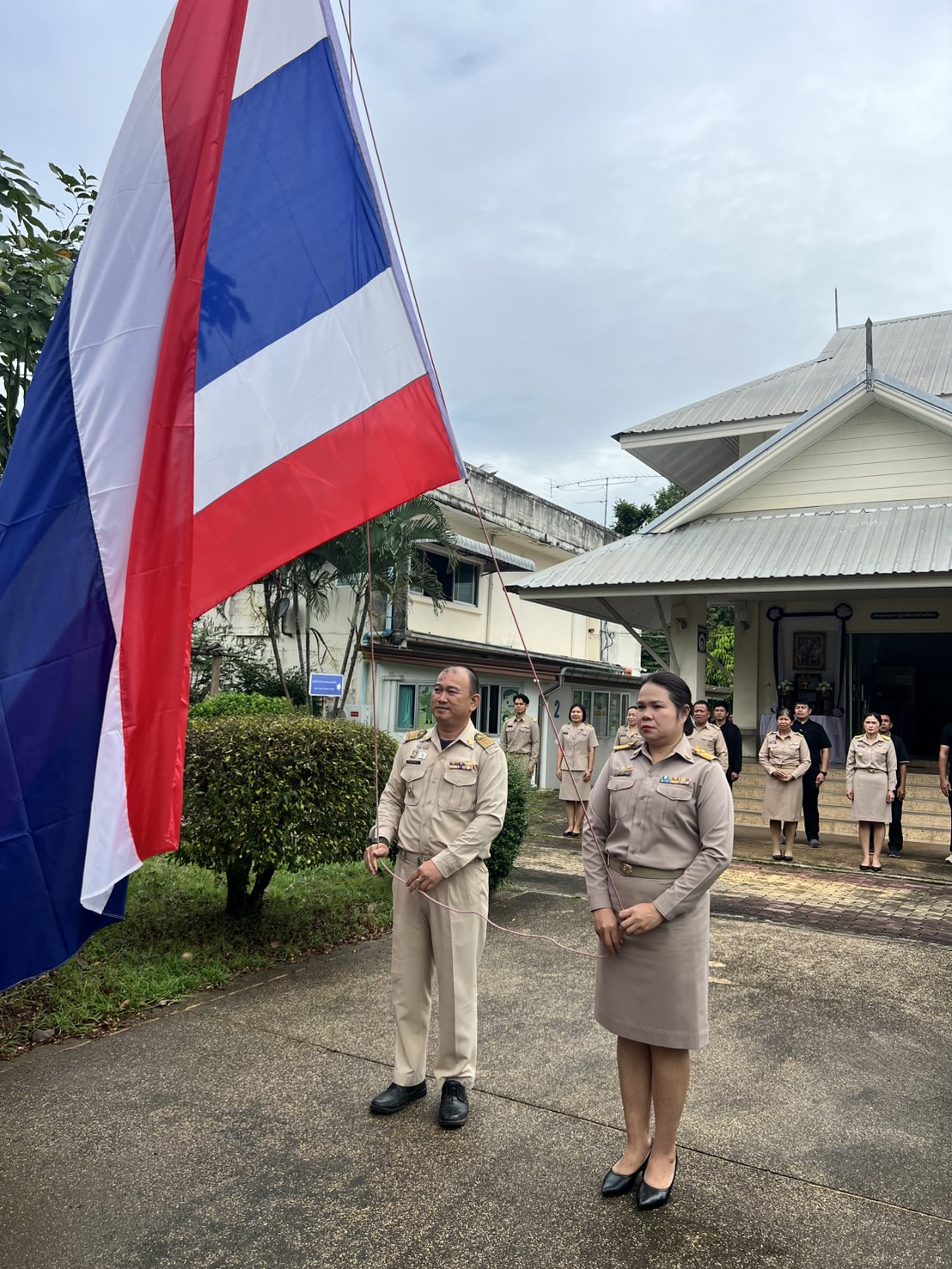 title - ส.ป.ก.ยโสธร   ดำเนินกิจกรรมโครงการเทิดทูนสถาบันหลักของชาติ